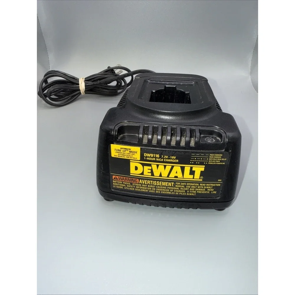 Dewalt DW9116 7.2V - 18V 1 Hour NiCd Battery Charger